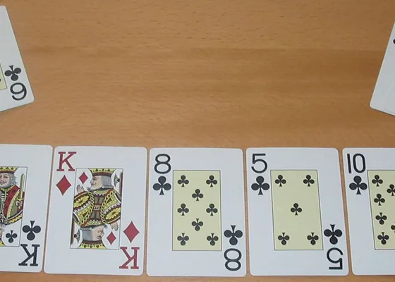 An Omaha hand goes to showdown.